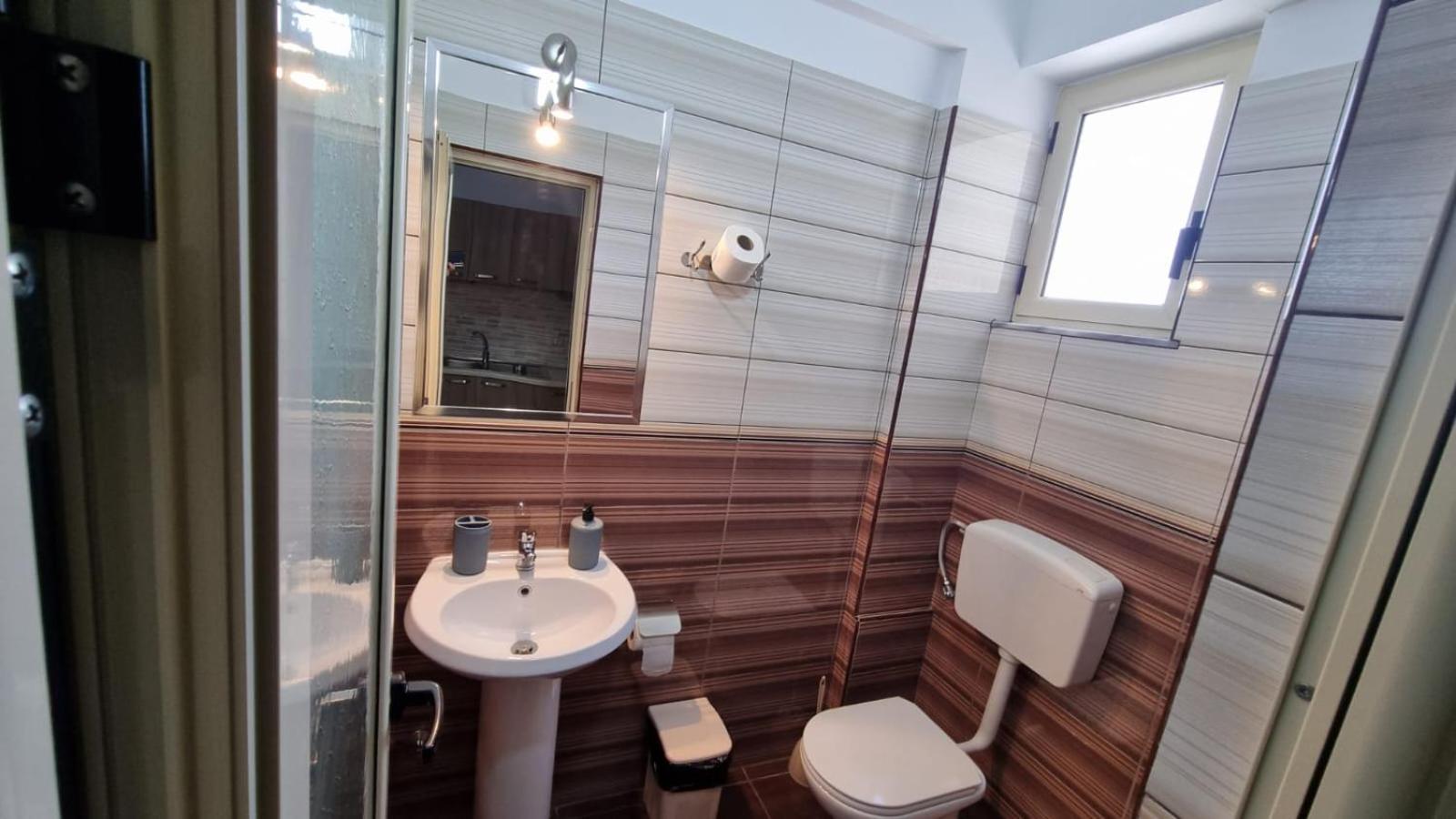 Anmaor Hotell Qeparo Exteriör bild